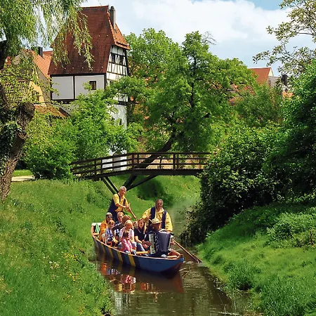 ホテル Donaustern アスバッハ・ボイメンハイム