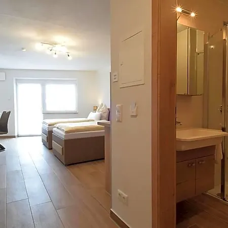 Donaustern Hotel 3*