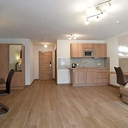 Donaustern Hotel 3*