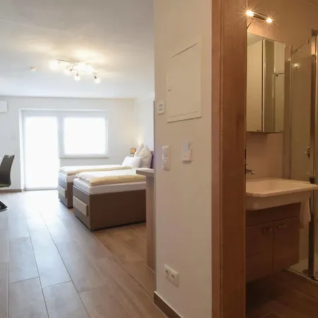 Aparthotel Donaustern Hotel 3*