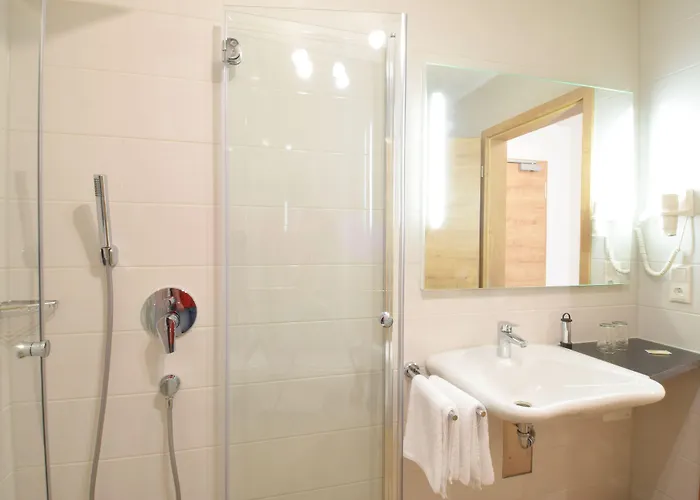 Donaustern Szálloda 3*